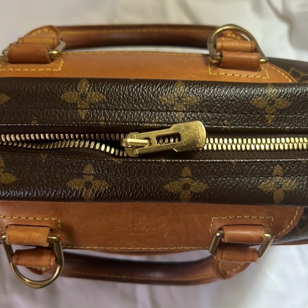 Louis Vuitton Brown and Tan Satchel - Picture 4 of 14